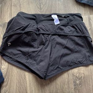 Ivivva black shorts